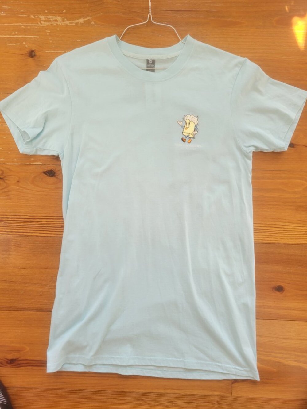 Simply Southern Outfitters Short Sleeve Medium T-Shirt Bad Day to Be A Beer New